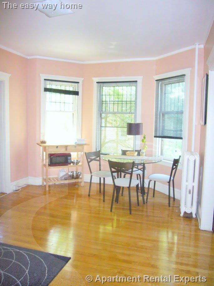 2 Clinton St, Central Square