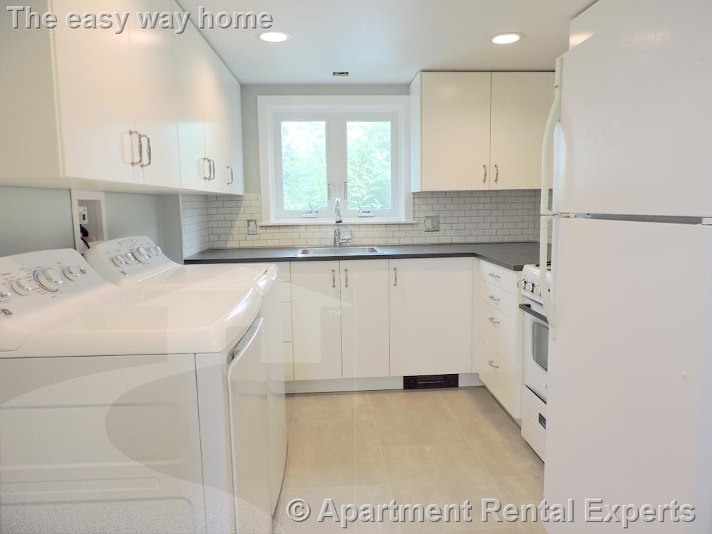 297 Broadway, Central Square