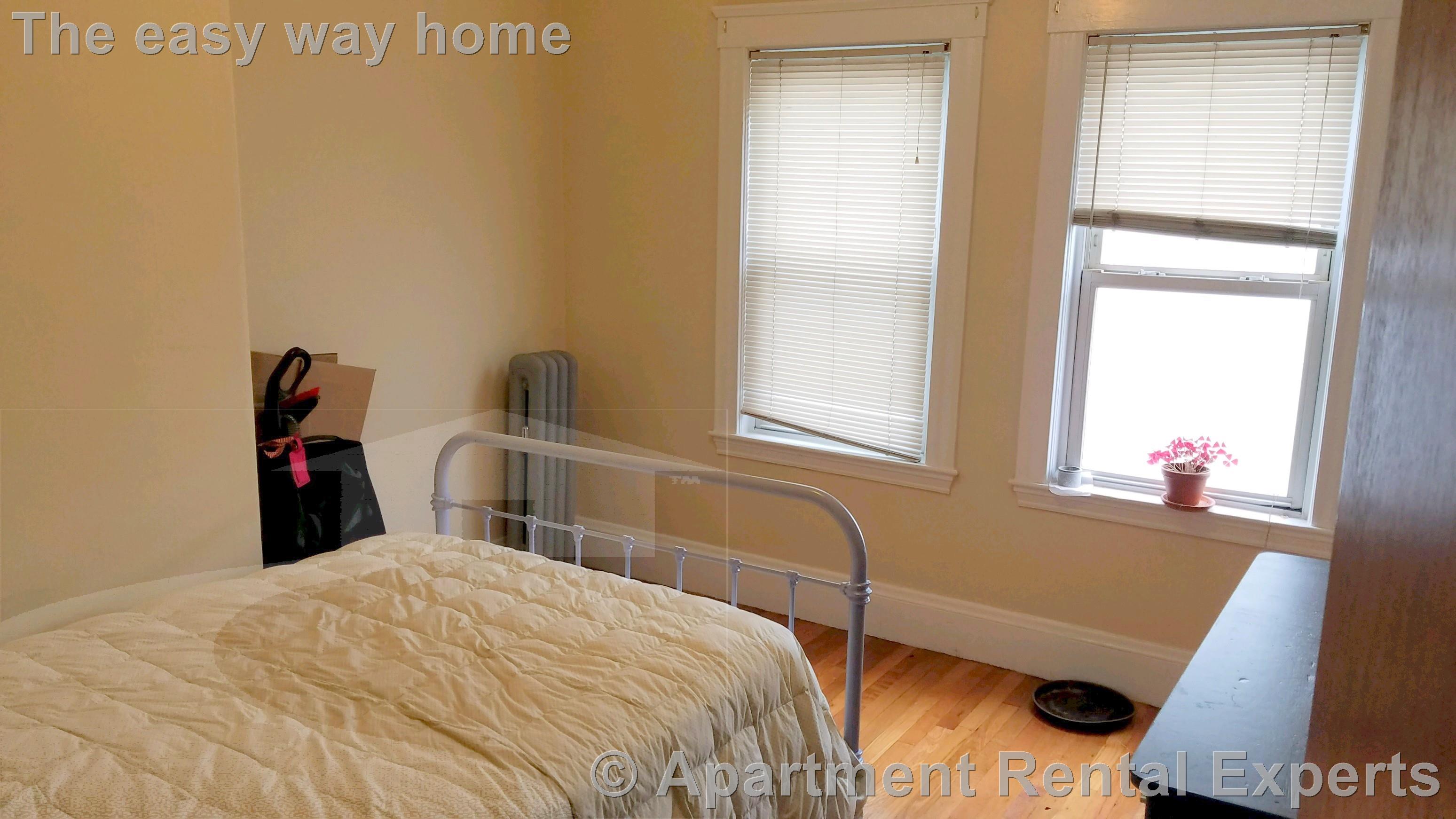 228 Cedar St, Davis Square