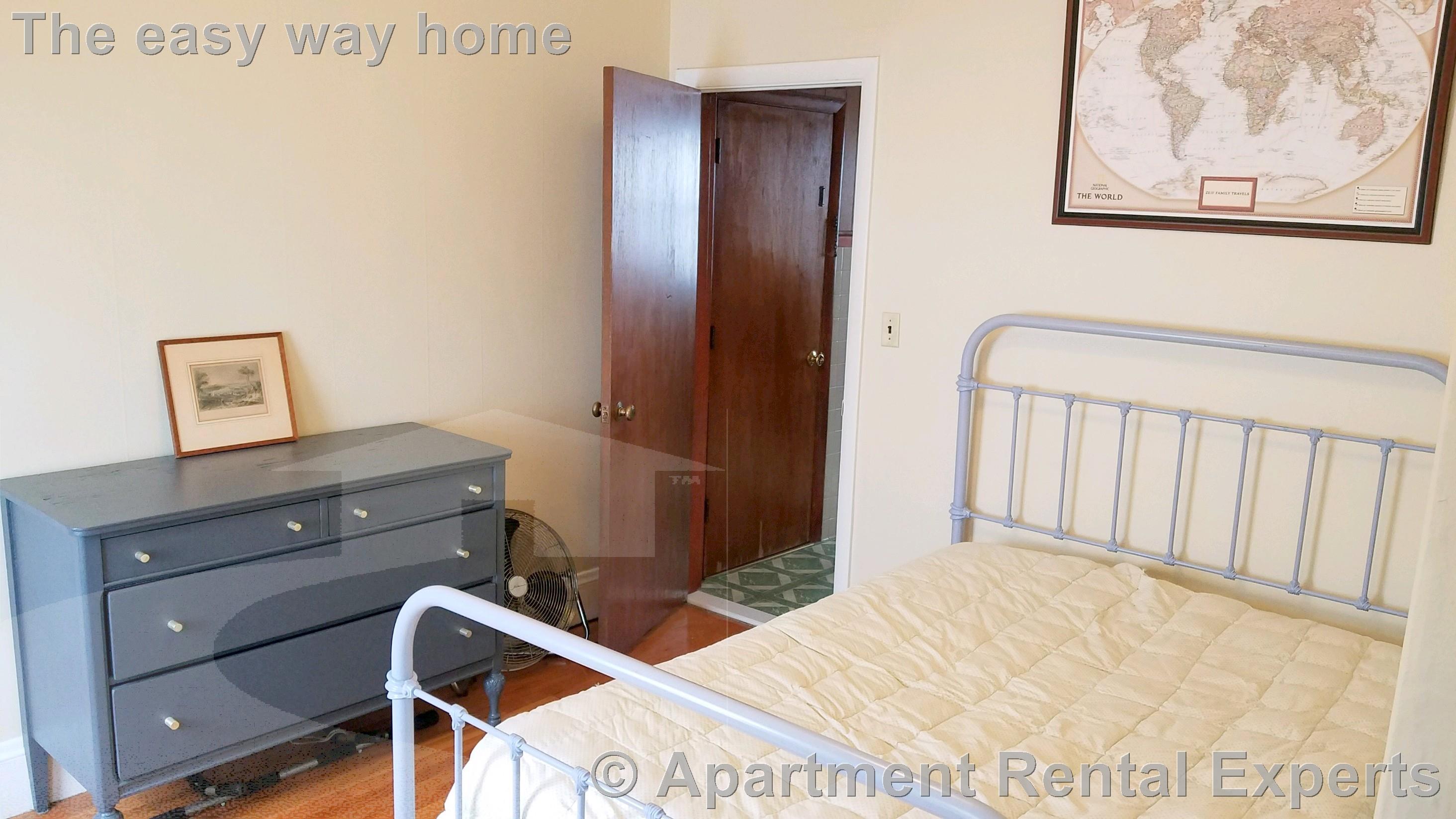 228 Cedar St, Davis Square