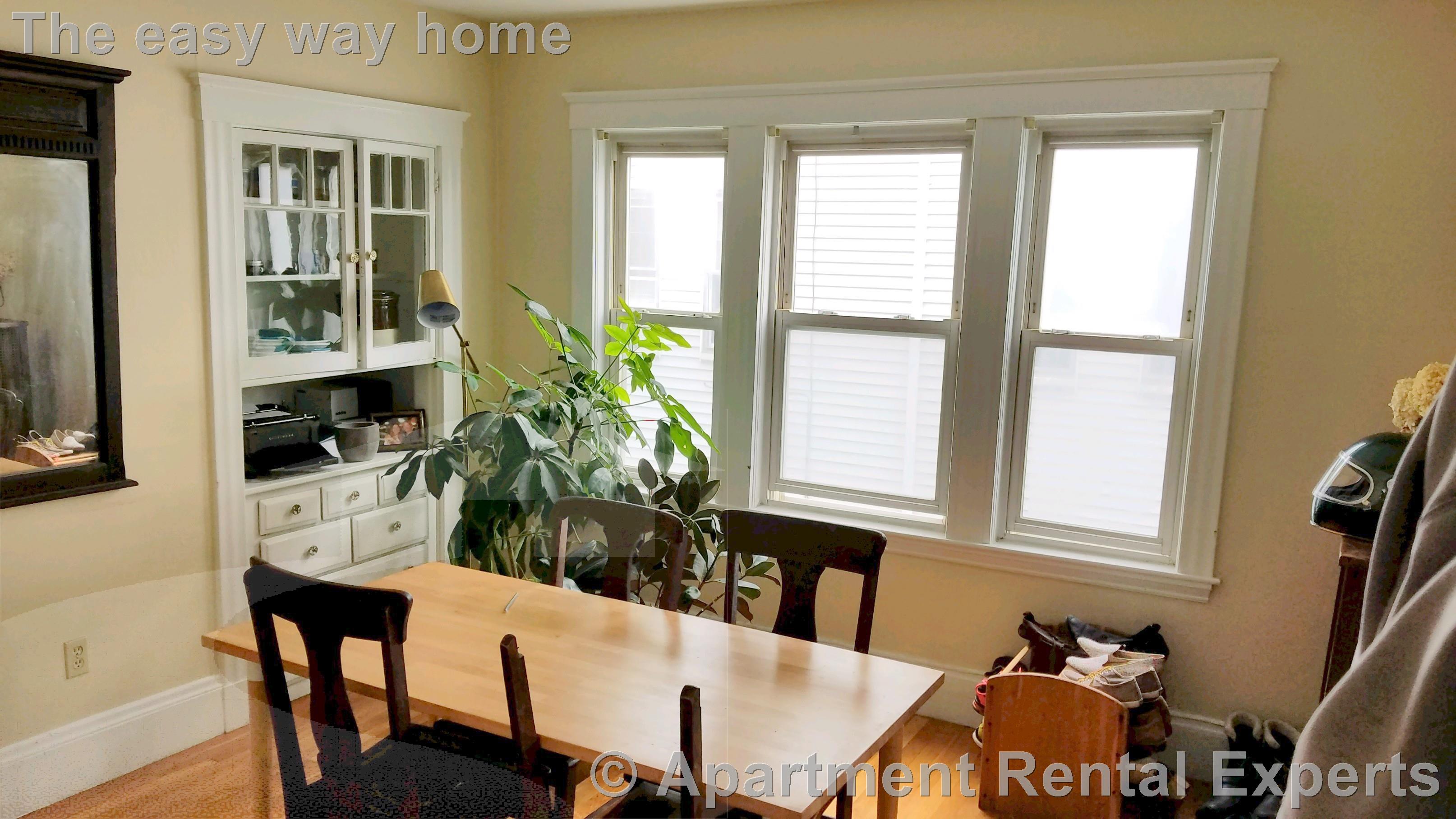 228 Cedar St, Davis Square