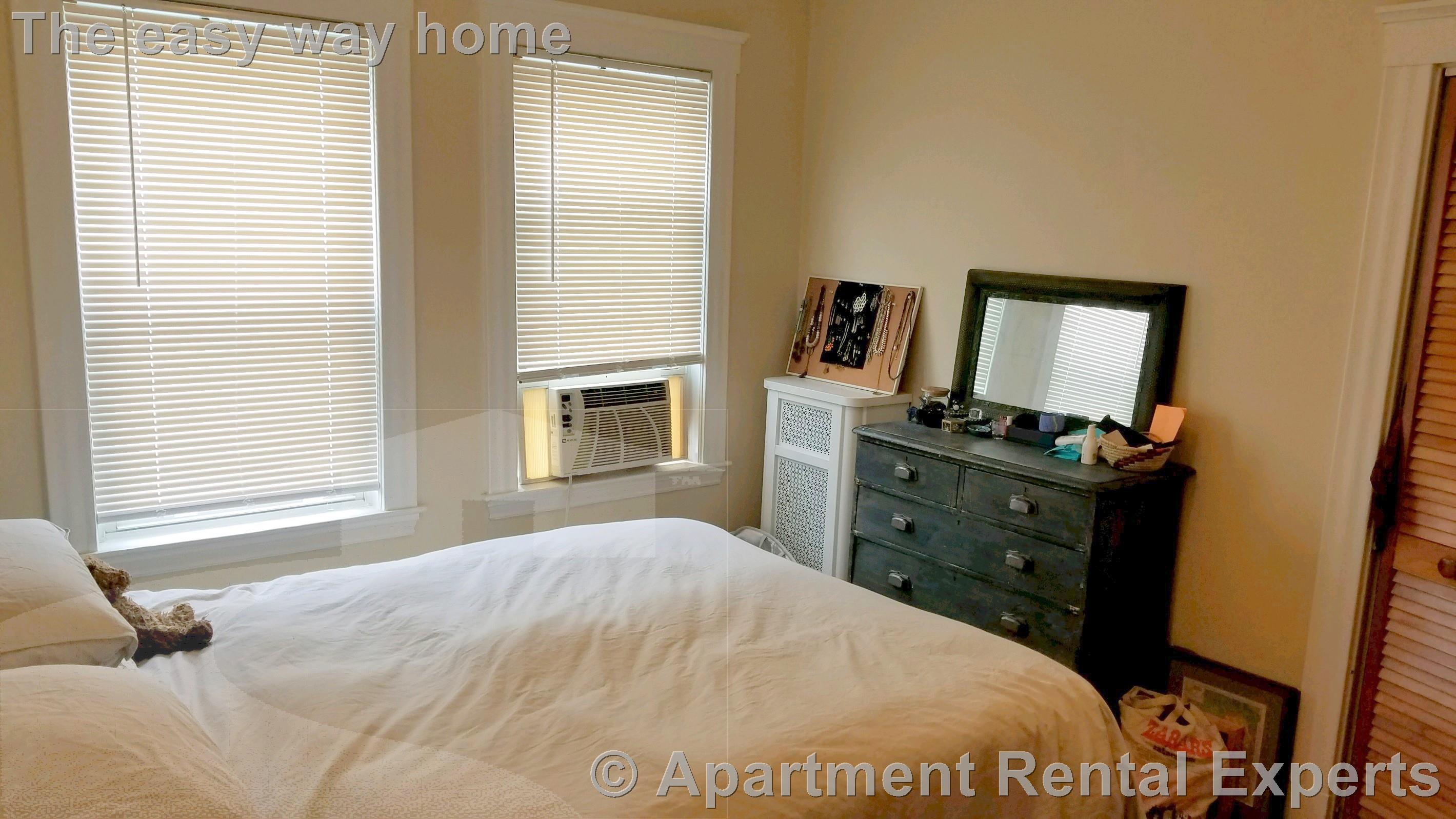 228 Cedar St, Davis Square