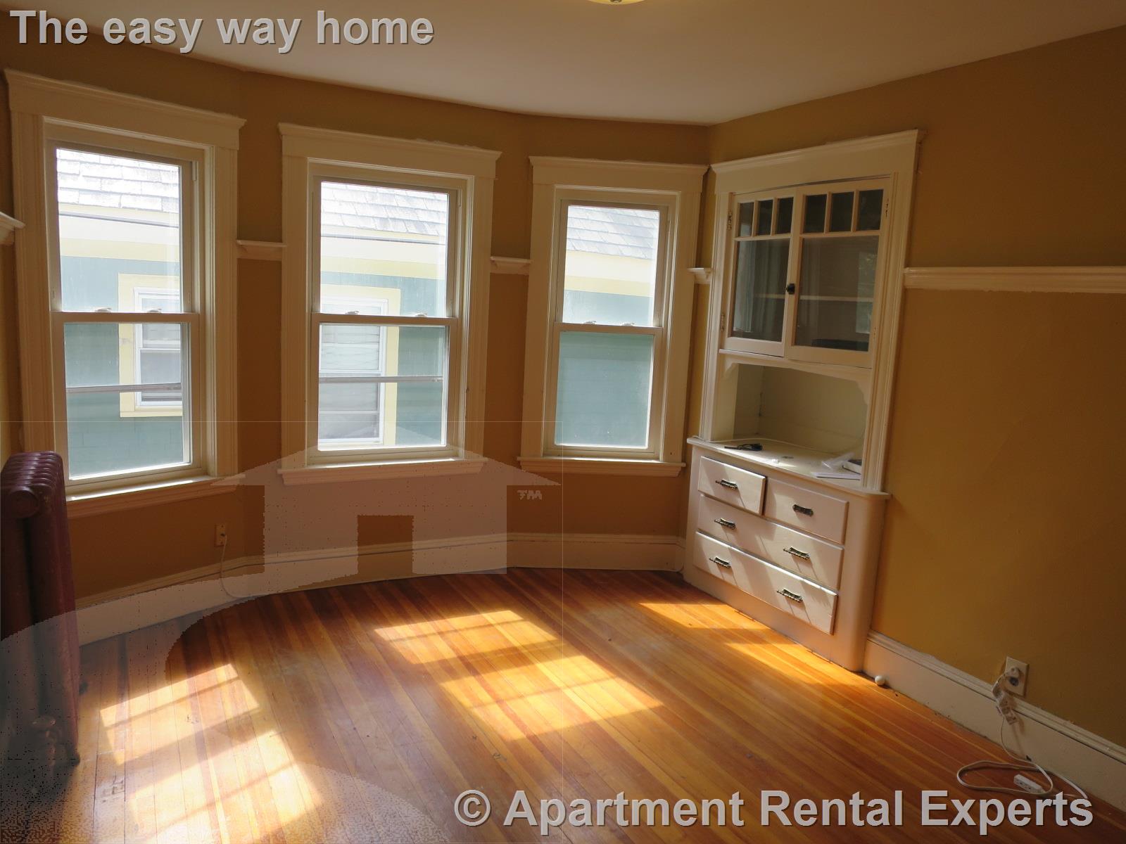 41 Clarendon Ave, Teele Square