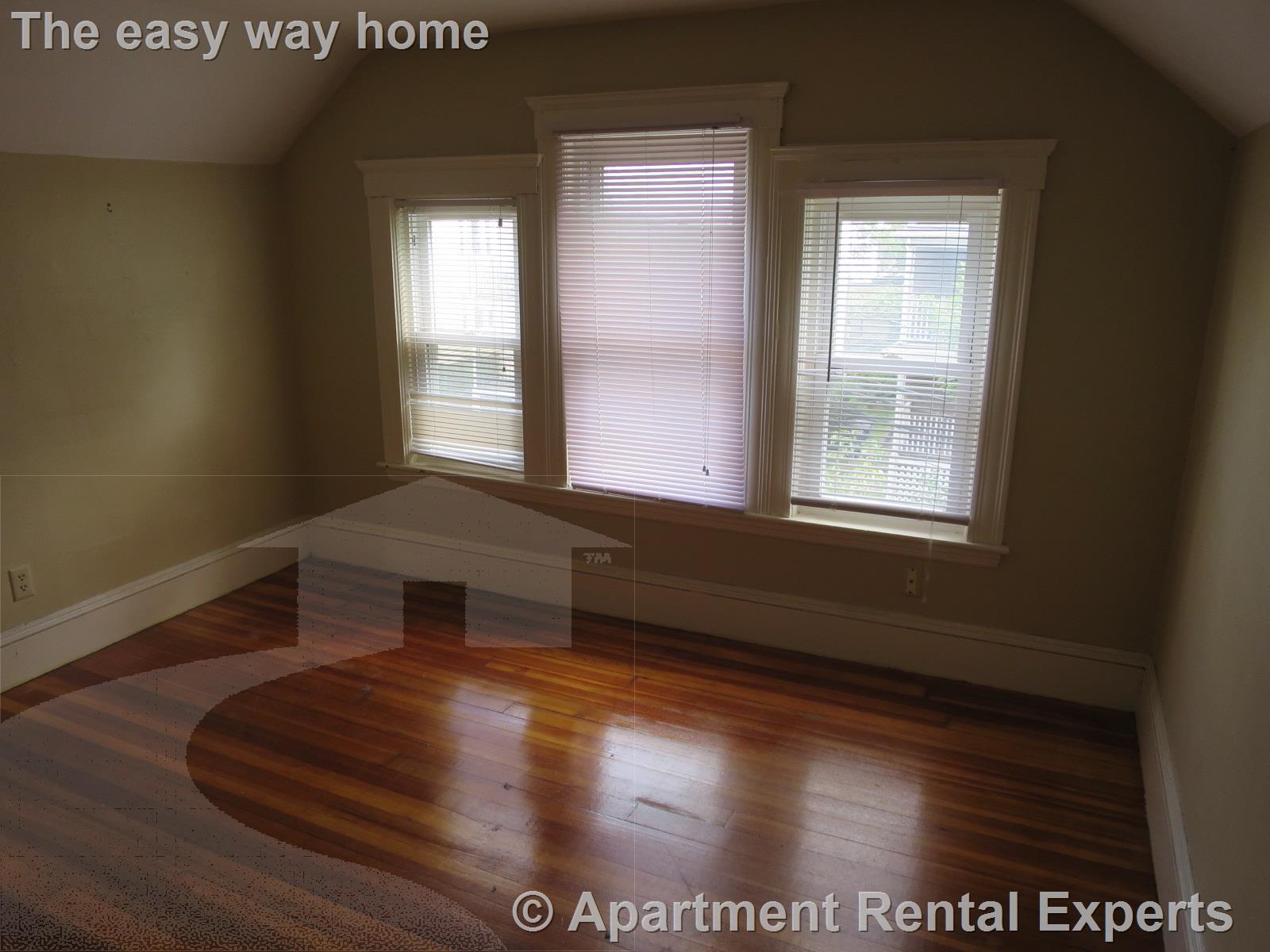 41 Clarendon Ave, Teele Square