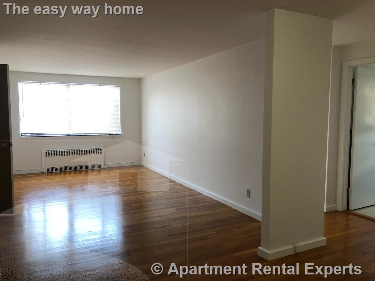 276 Massachusetts Ave, East Arlington