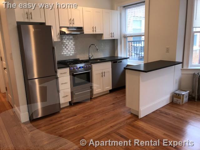 172 Maple St, Malden Center