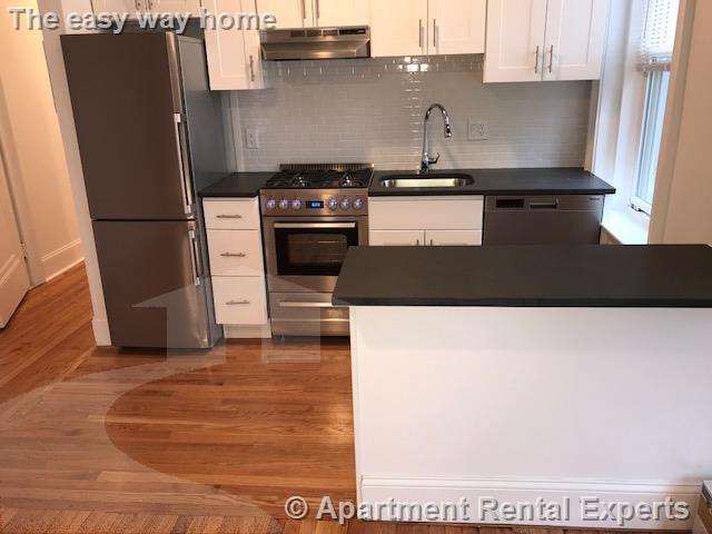 172 Maple St, Malden Center