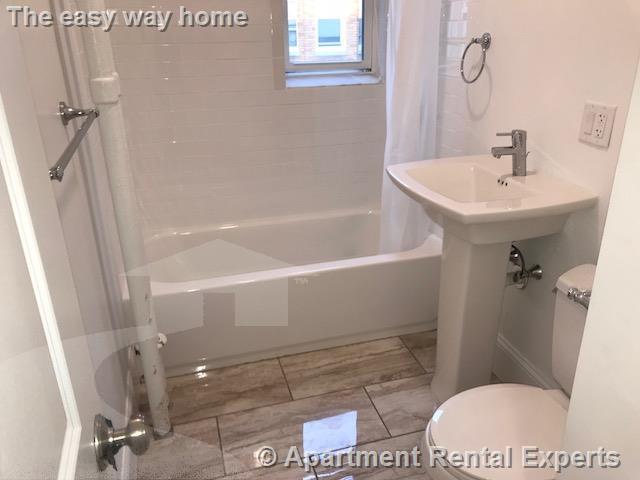 172 Maple St, Malden Center