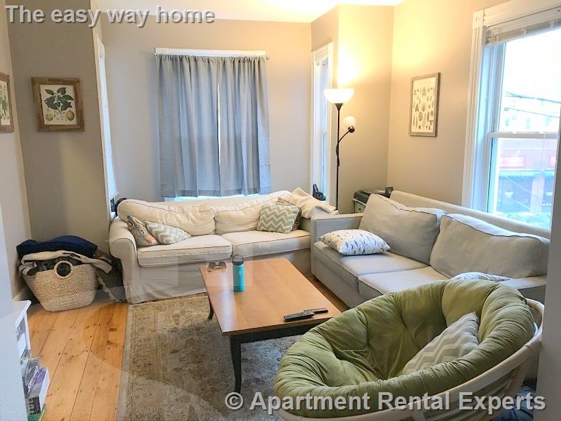 90 Holland St, Davis Square