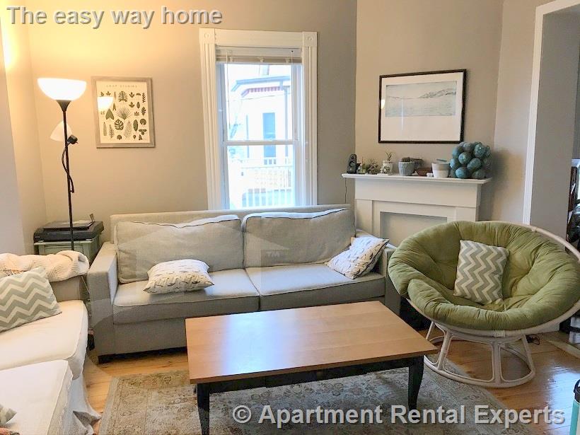 90 Holland St, Davis Square