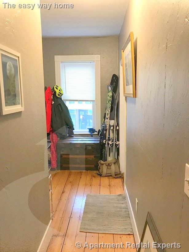 90 Holland St, Davis Square