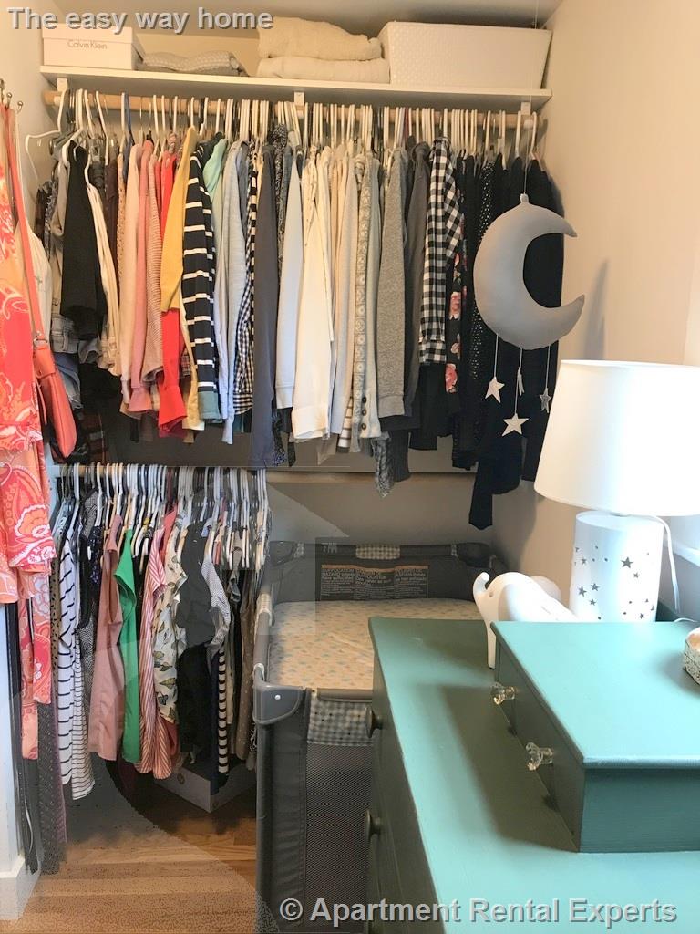 30 Moore St, Davis Square