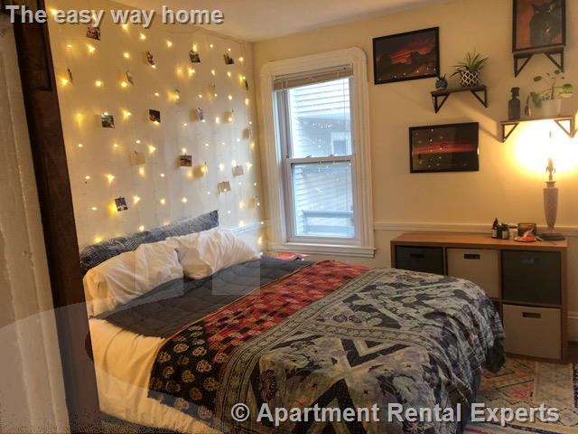 233A Highland Ave, Davis Square