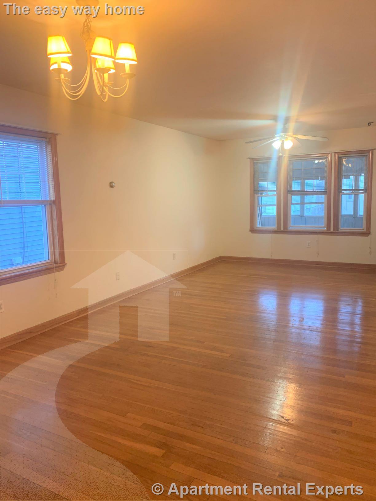 133 Princeton St, Tufts