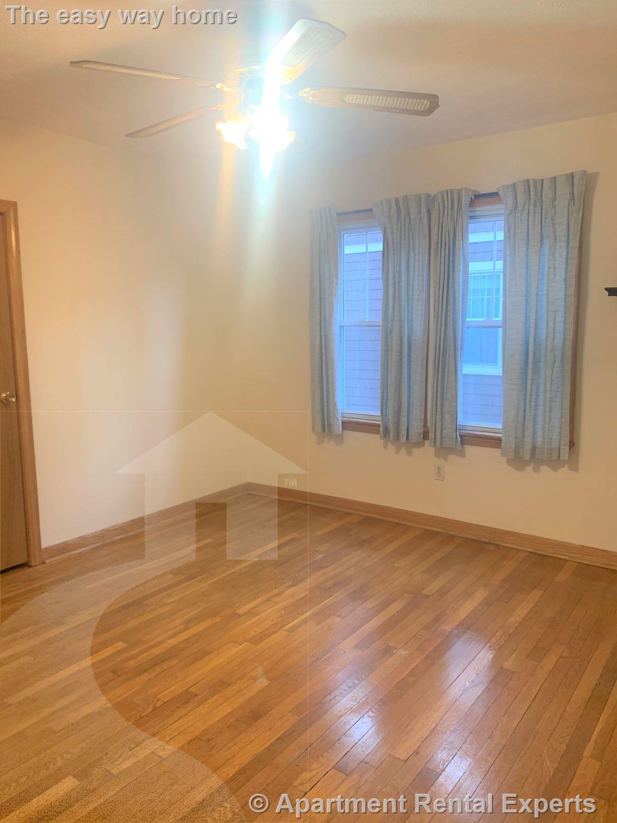 133 Princeton St, Tufts