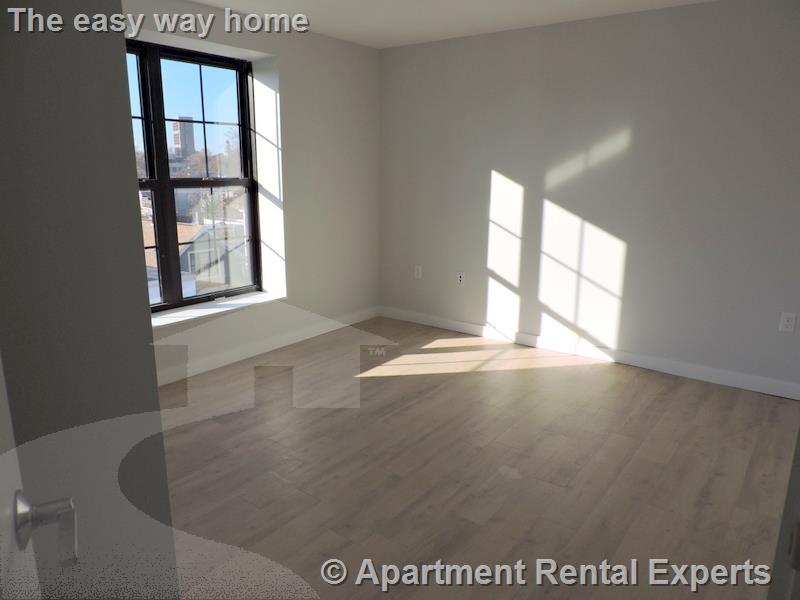 10 Soden St, Central Square