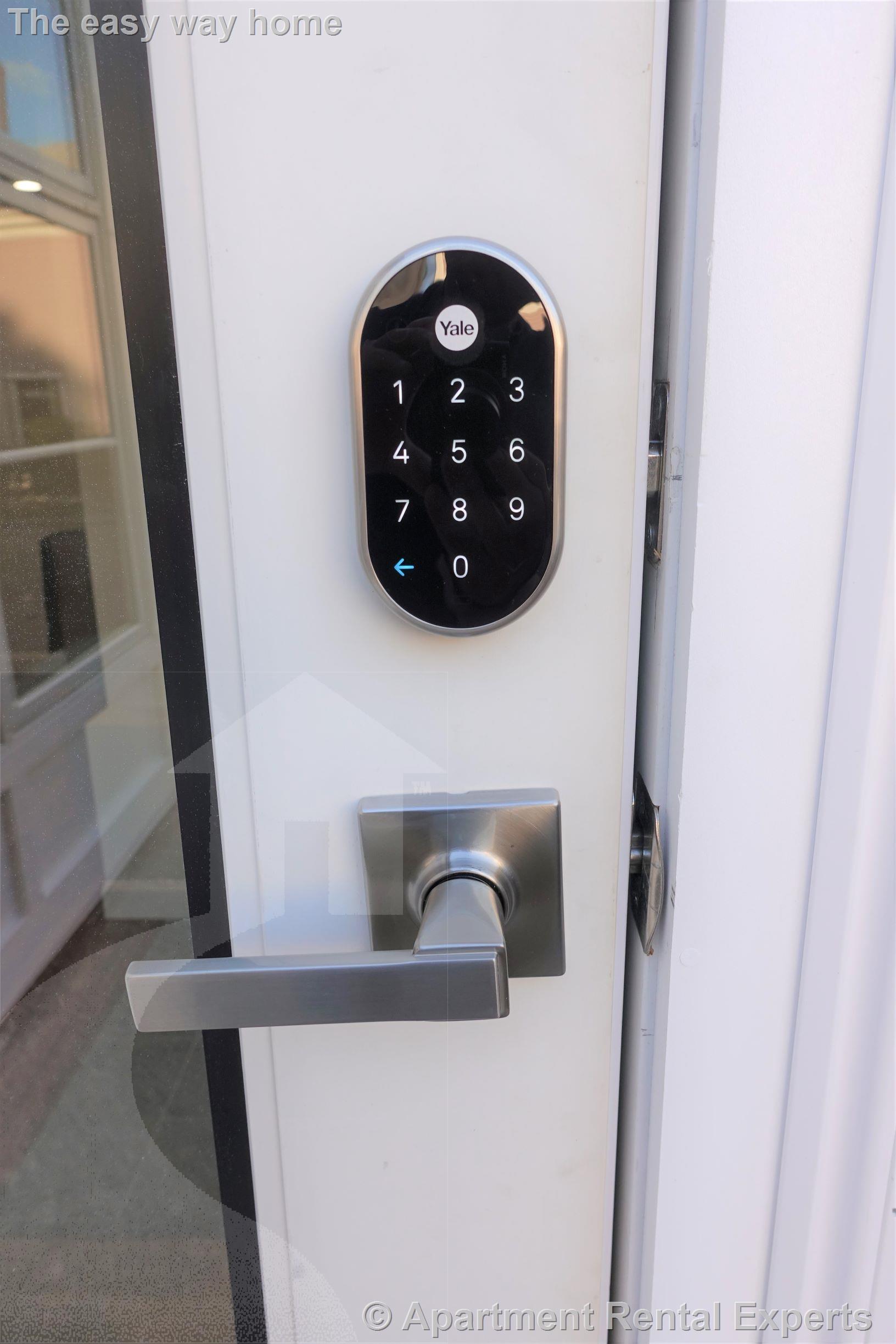 646 Green St, Riverside