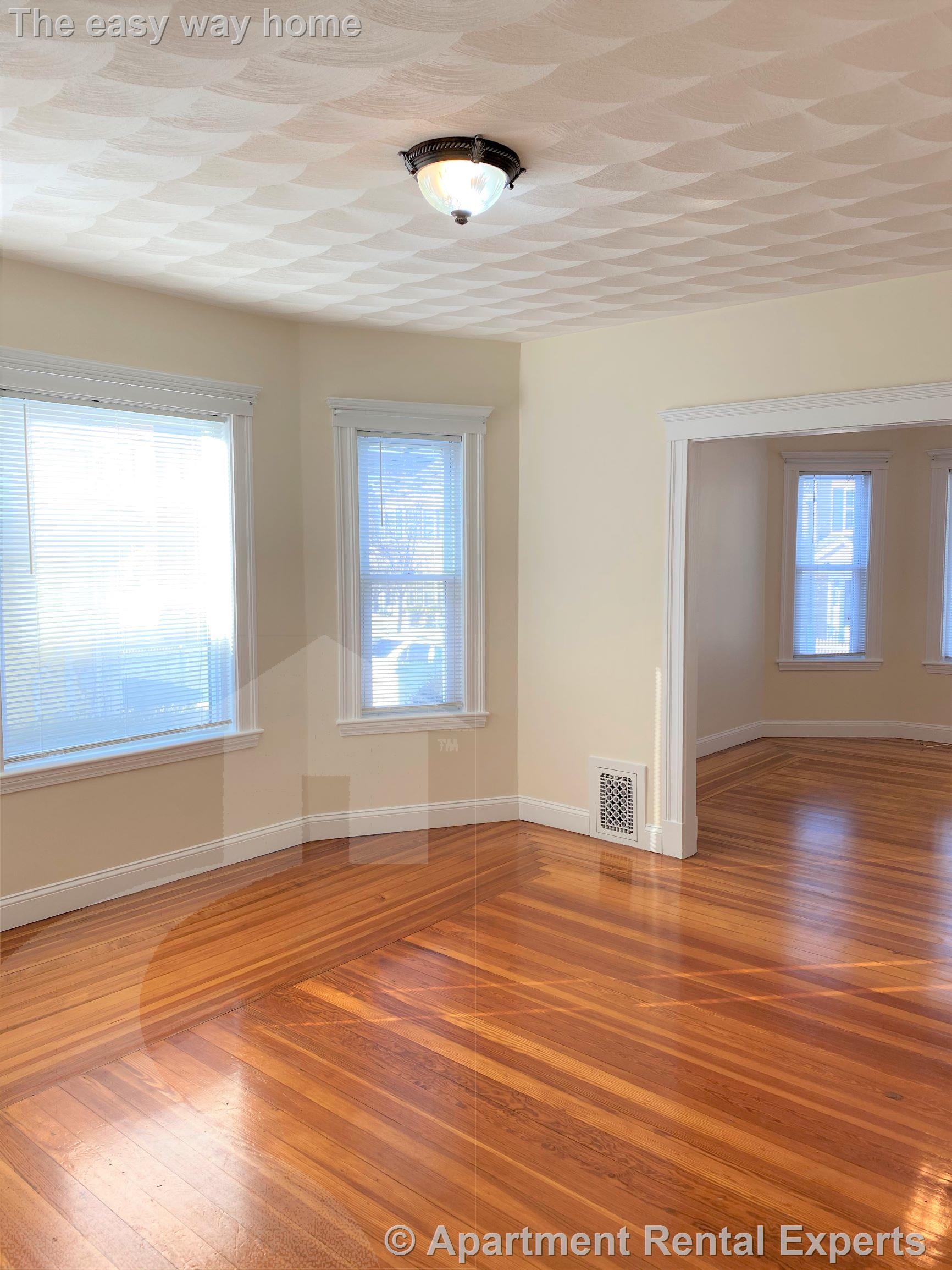 190 Harvard St, Tufts