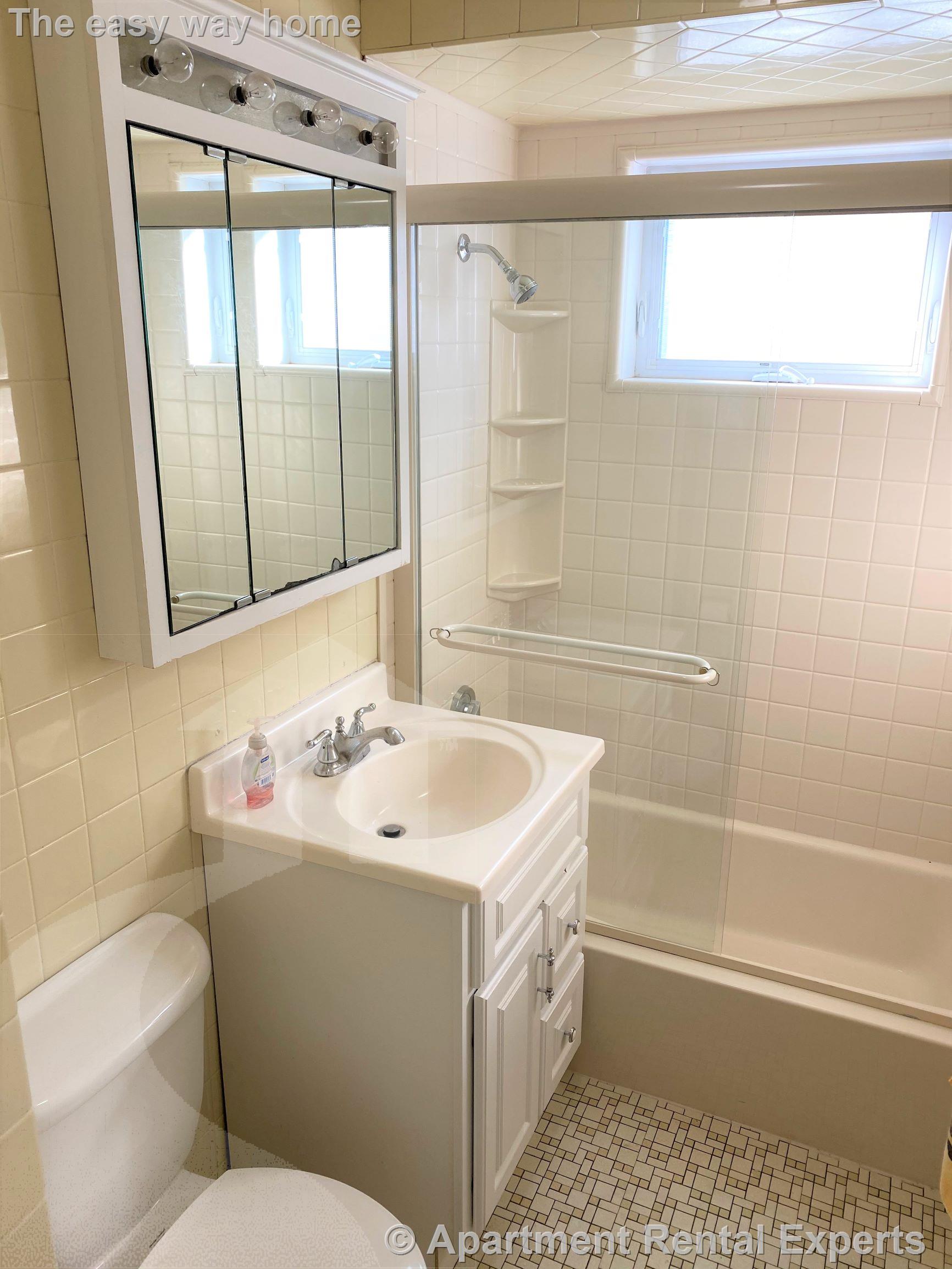 190 Harvard St, Tufts