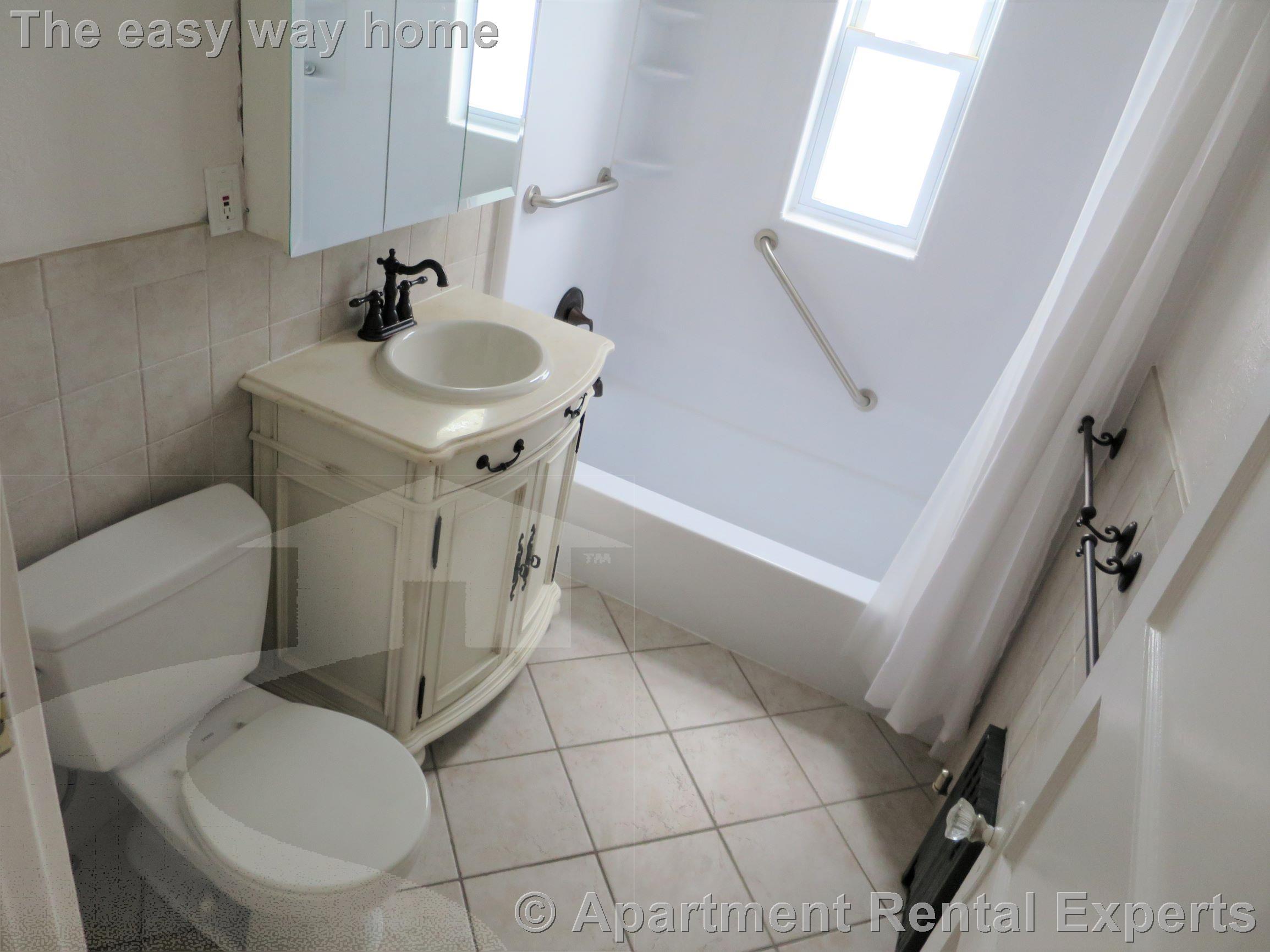 96 Conwell Ave, Tufts