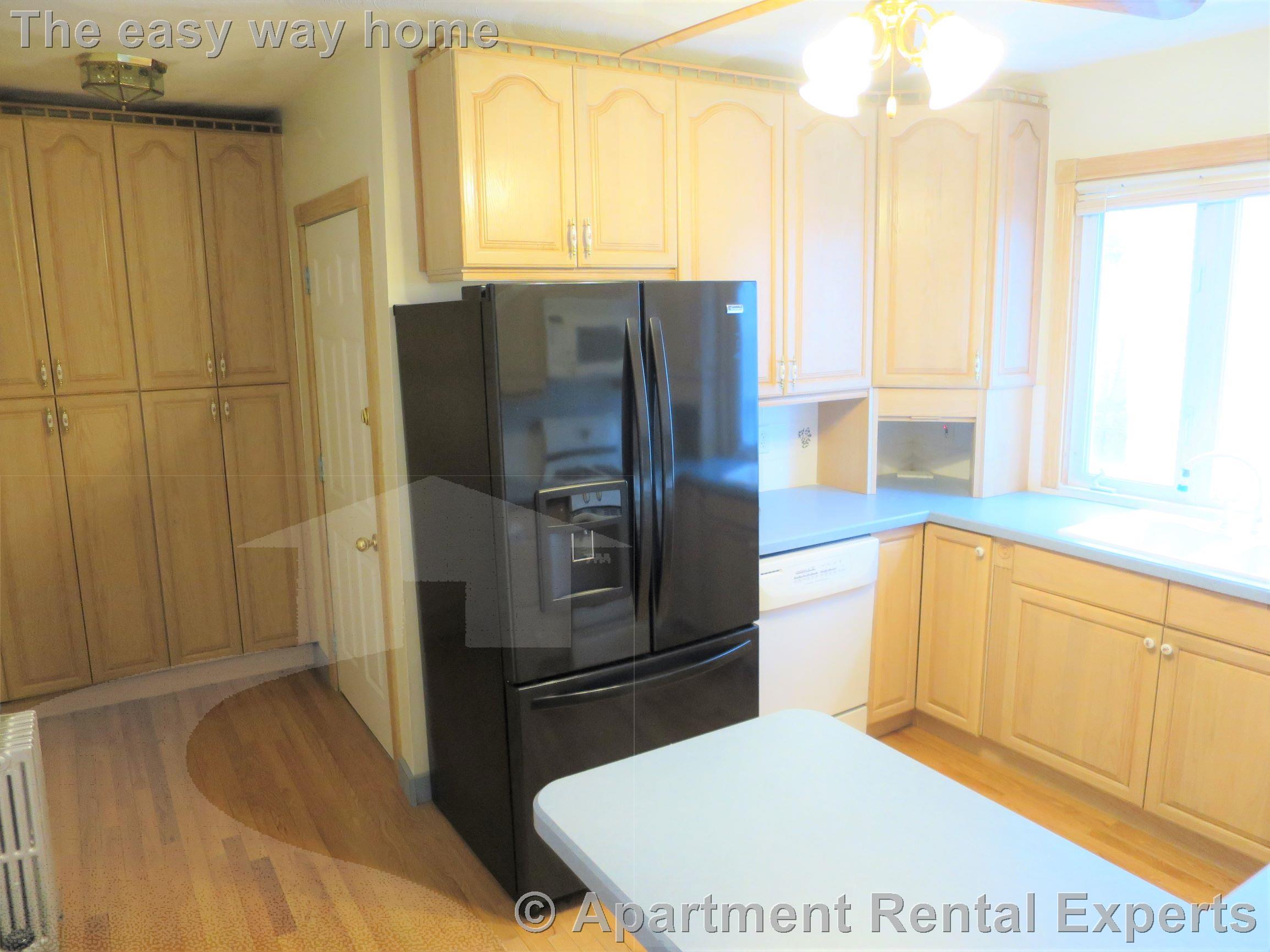 96 Conwell Ave, Tufts