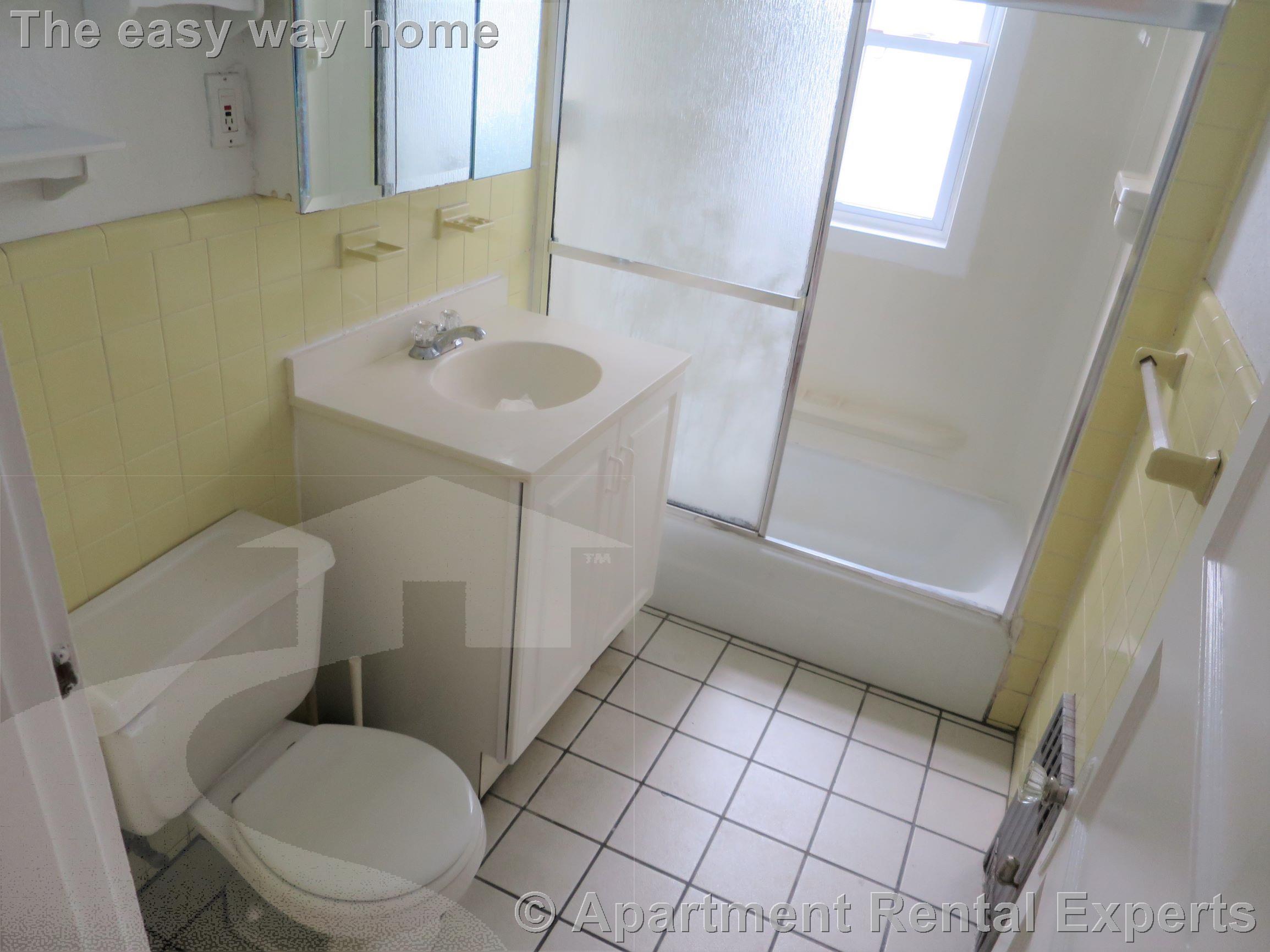 96 Conwell Ave, Tufts