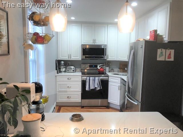 35 School St, Everett