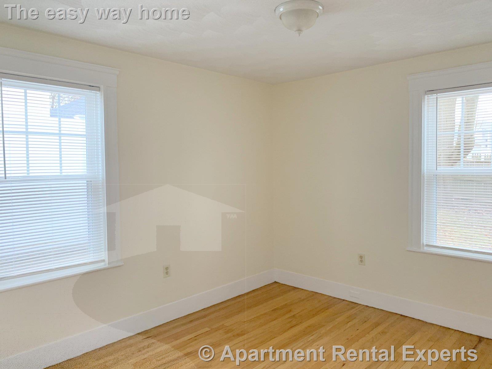 88 Bradford Rd, Watertown Center