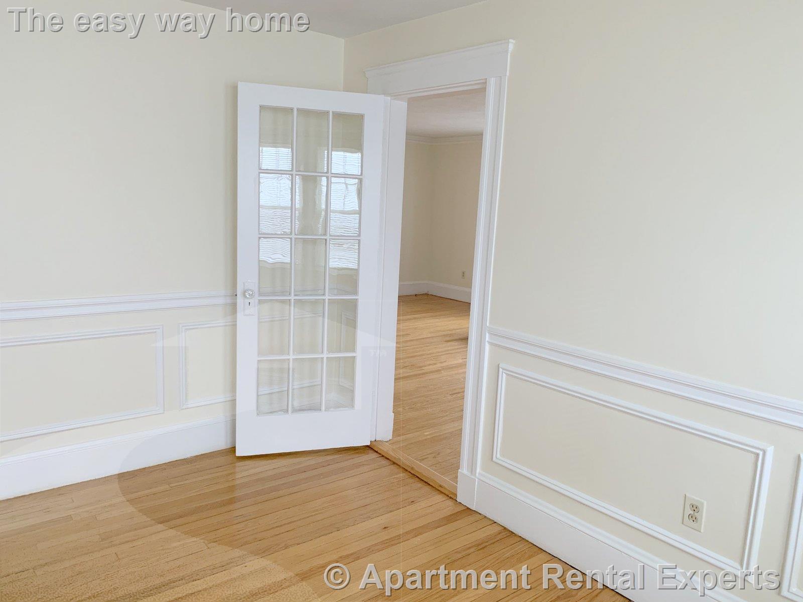 88 Bradford Rd, Watertown Center