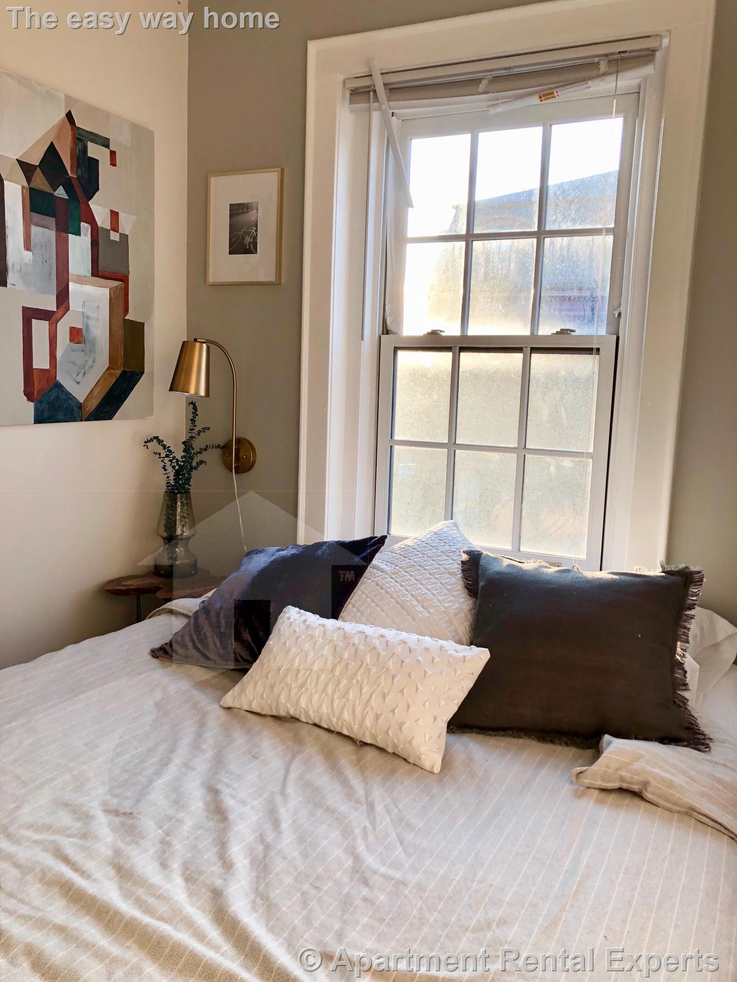 353 Harvard St, Harvard Square