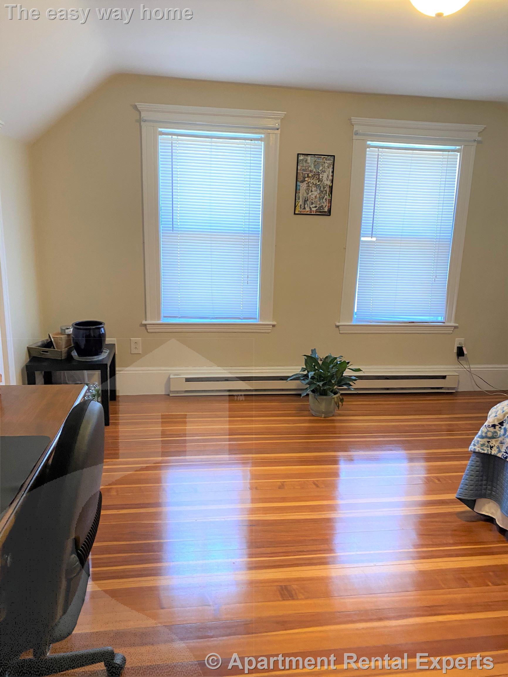 72 Powderhouse Blvd, Davis Square