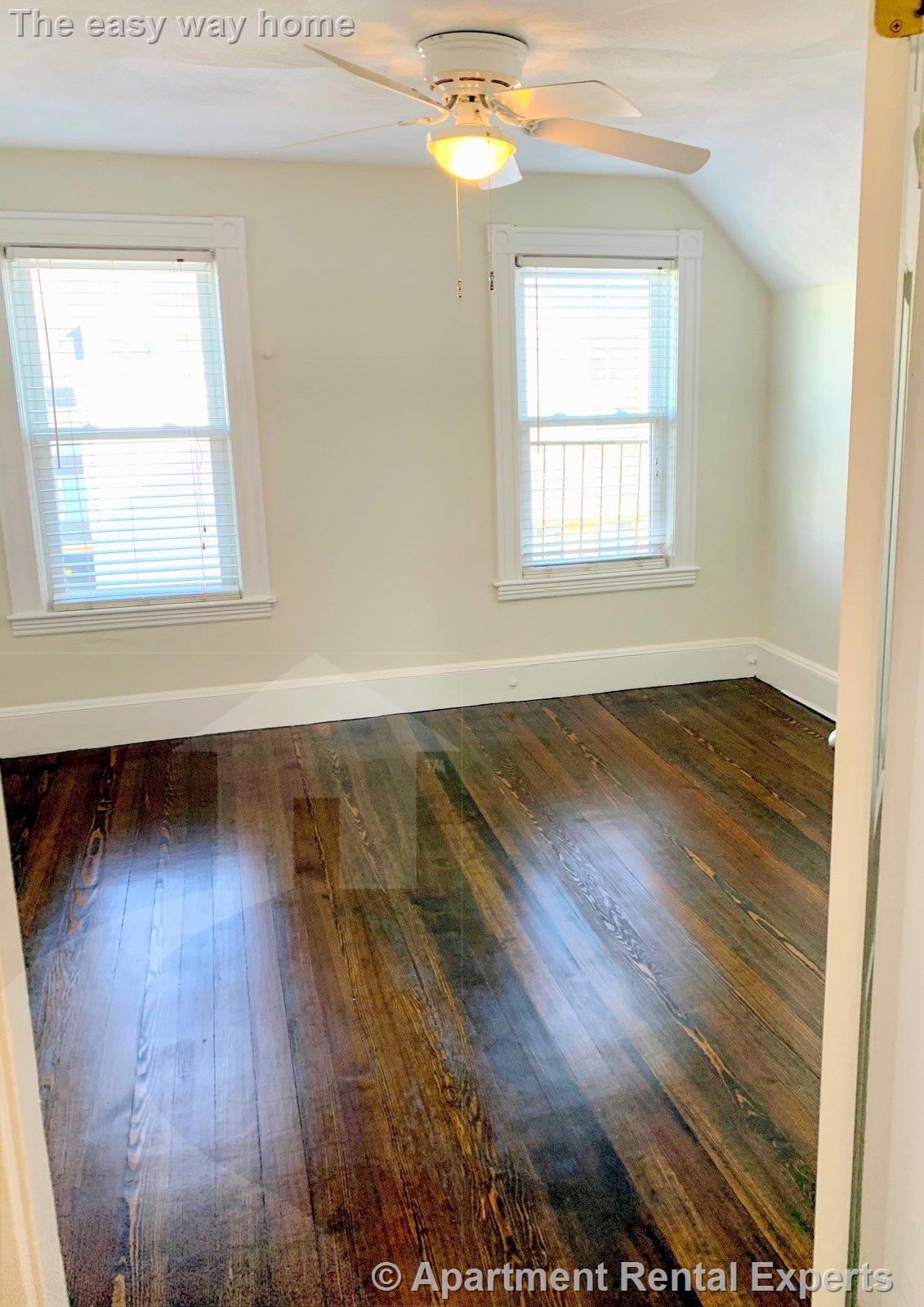 98 Bristol Rd, Ball Square