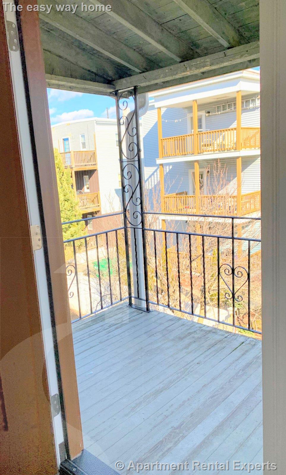 98 Bristol Rd, Ball Square