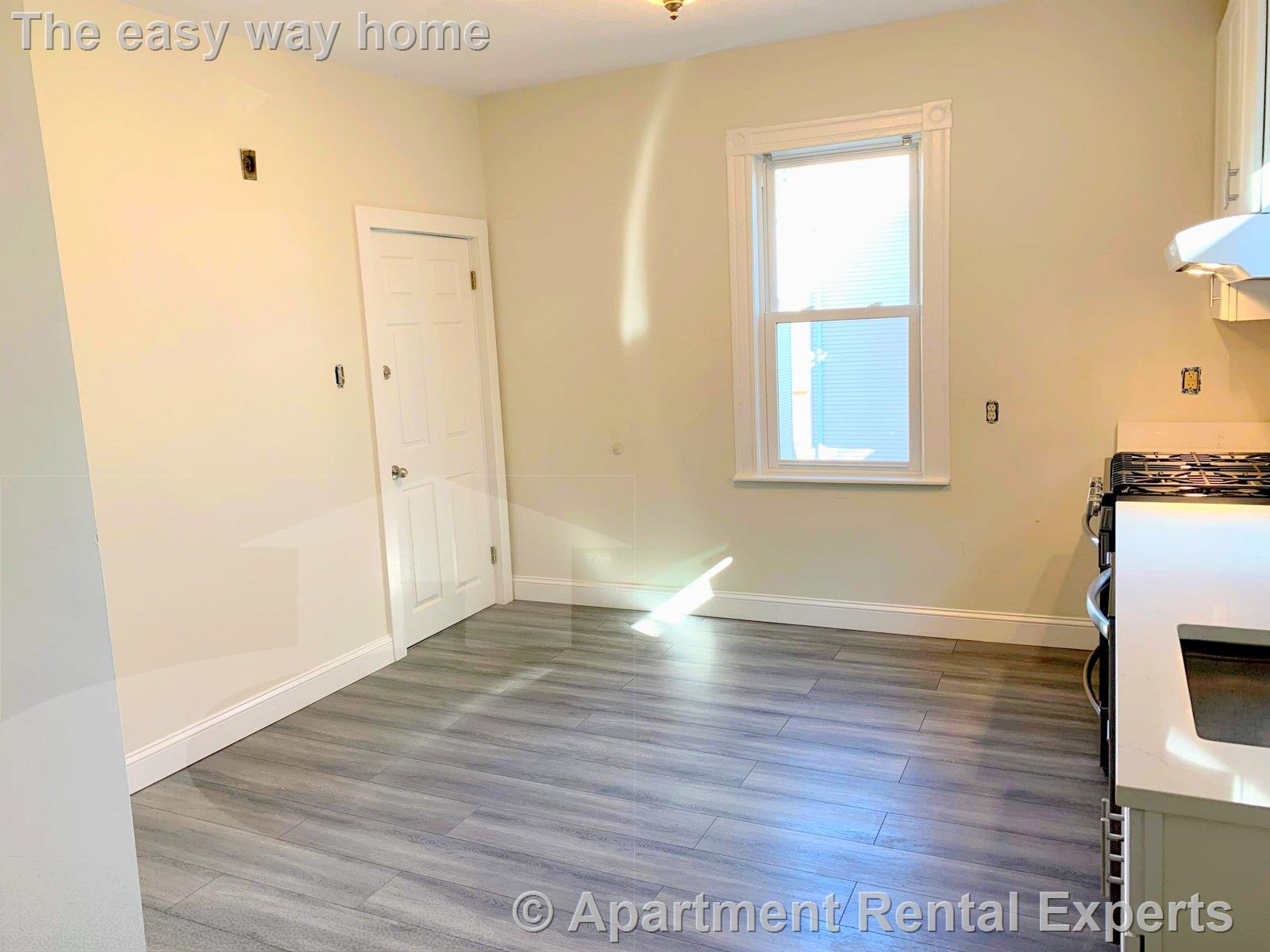 98 Bristol Rd, Ball Square