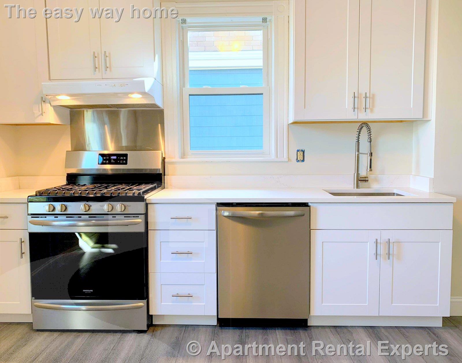 98 Bristol Rd, Ball Square