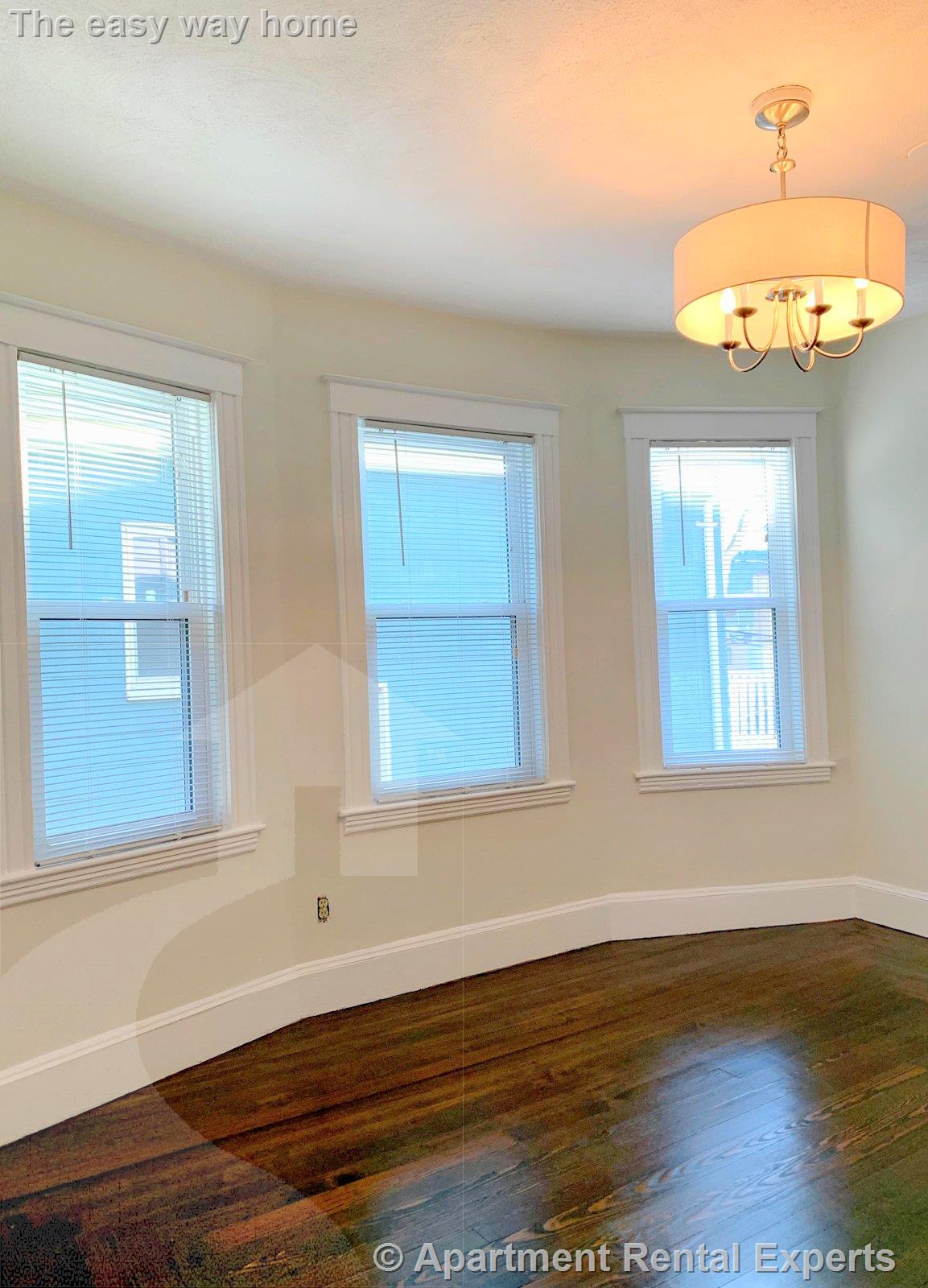 98 Bristol Rd, Ball Square