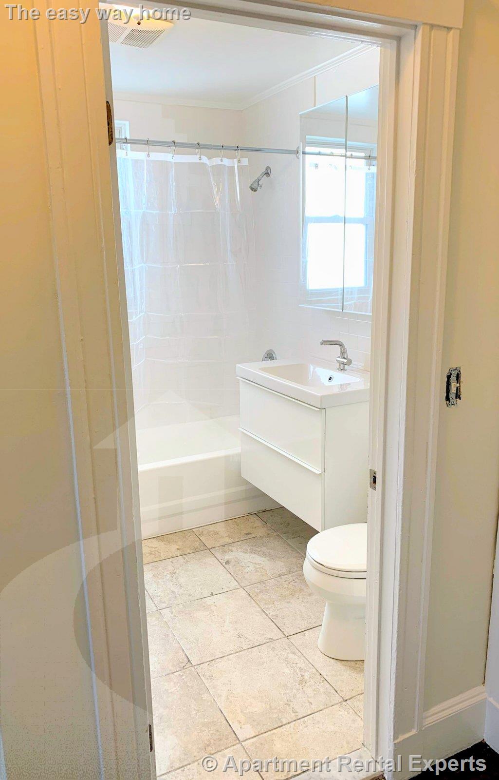 98 Bristol Rd, Ball Square