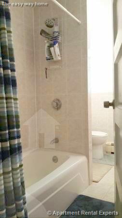 16 Valentine St, Central Square