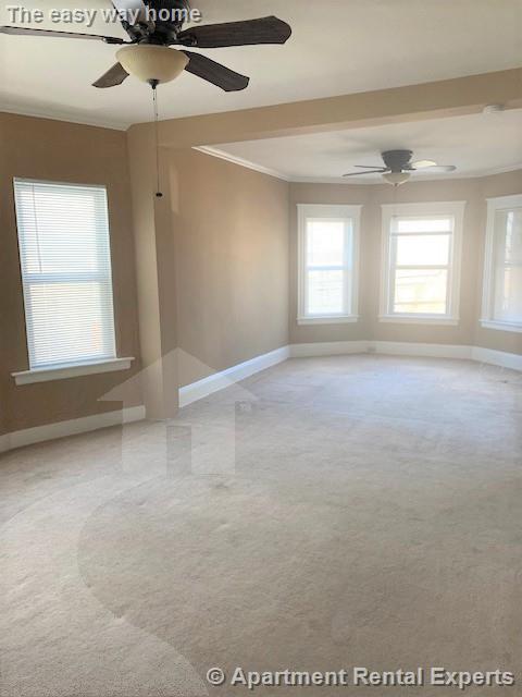 53 Winchester St, Tufts