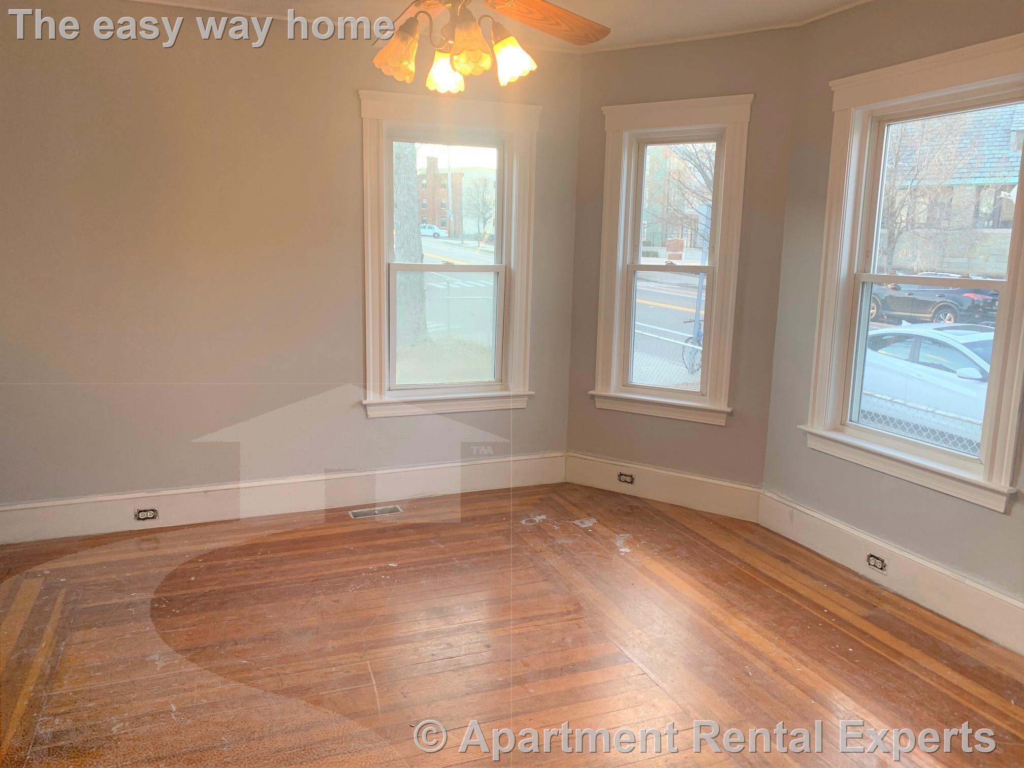 107 Temple St, Ten Hills