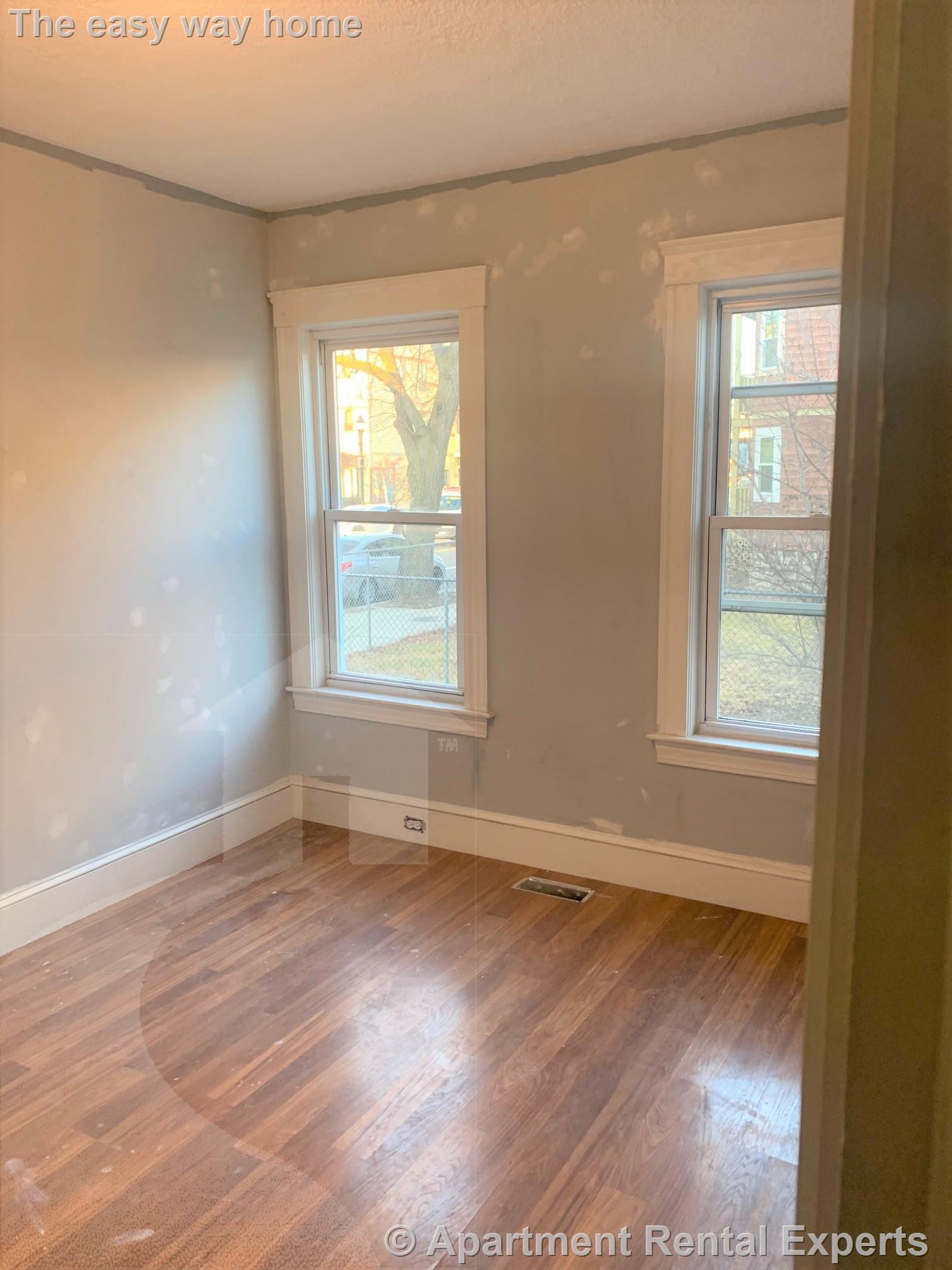 107 Temple St, Ten Hills