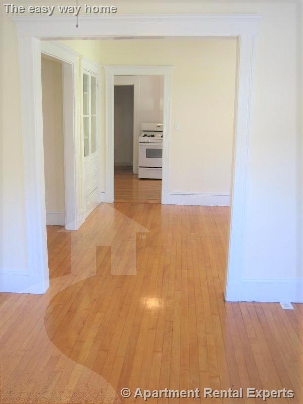 14 Centre St, Central Square