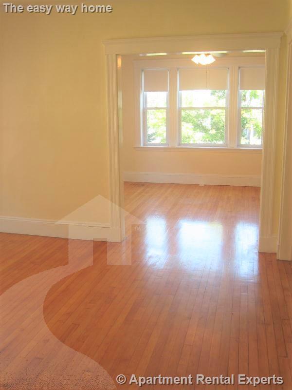 14 Centre St, Central Square