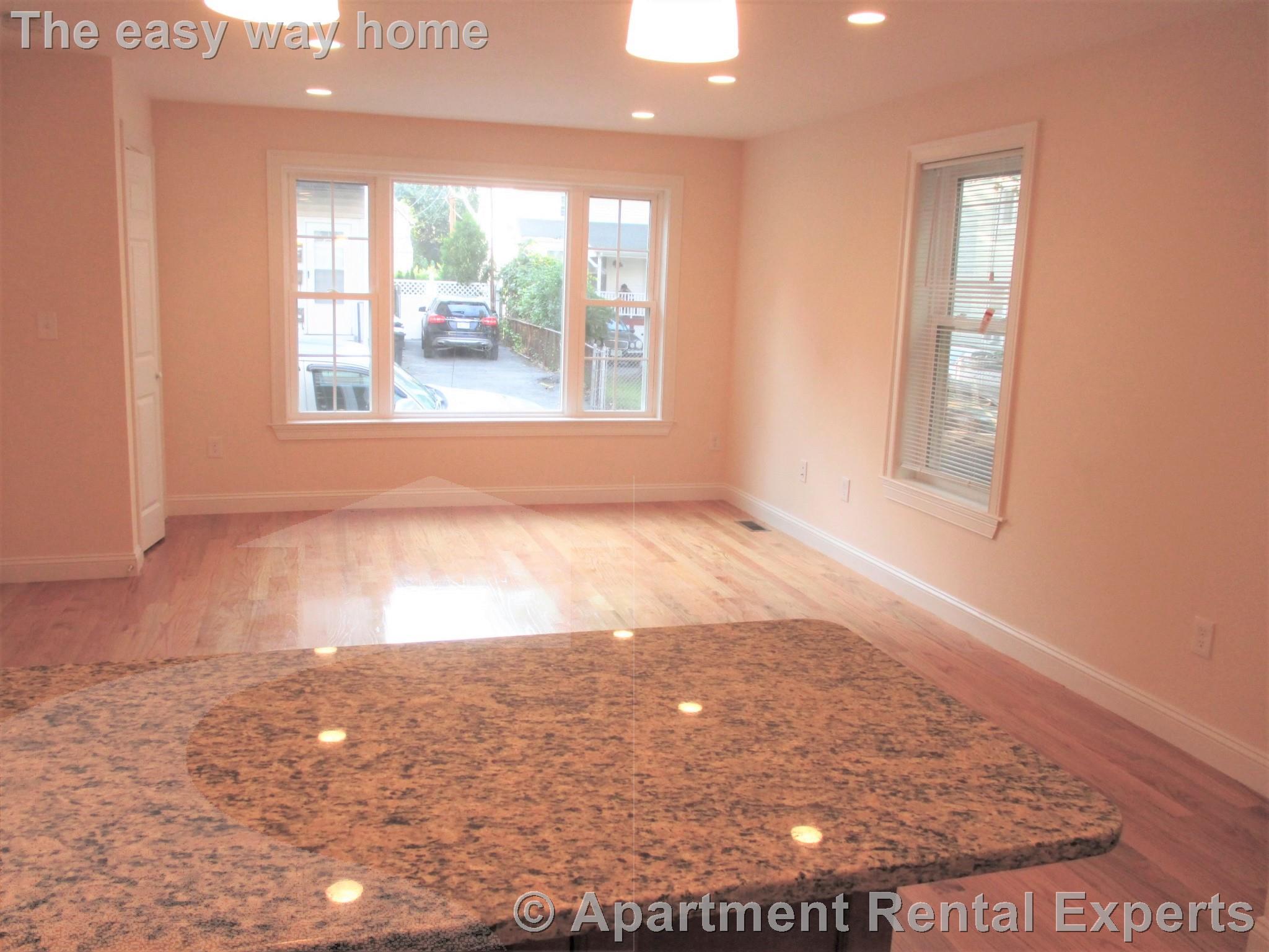 10 Nashua St, Magoun Square