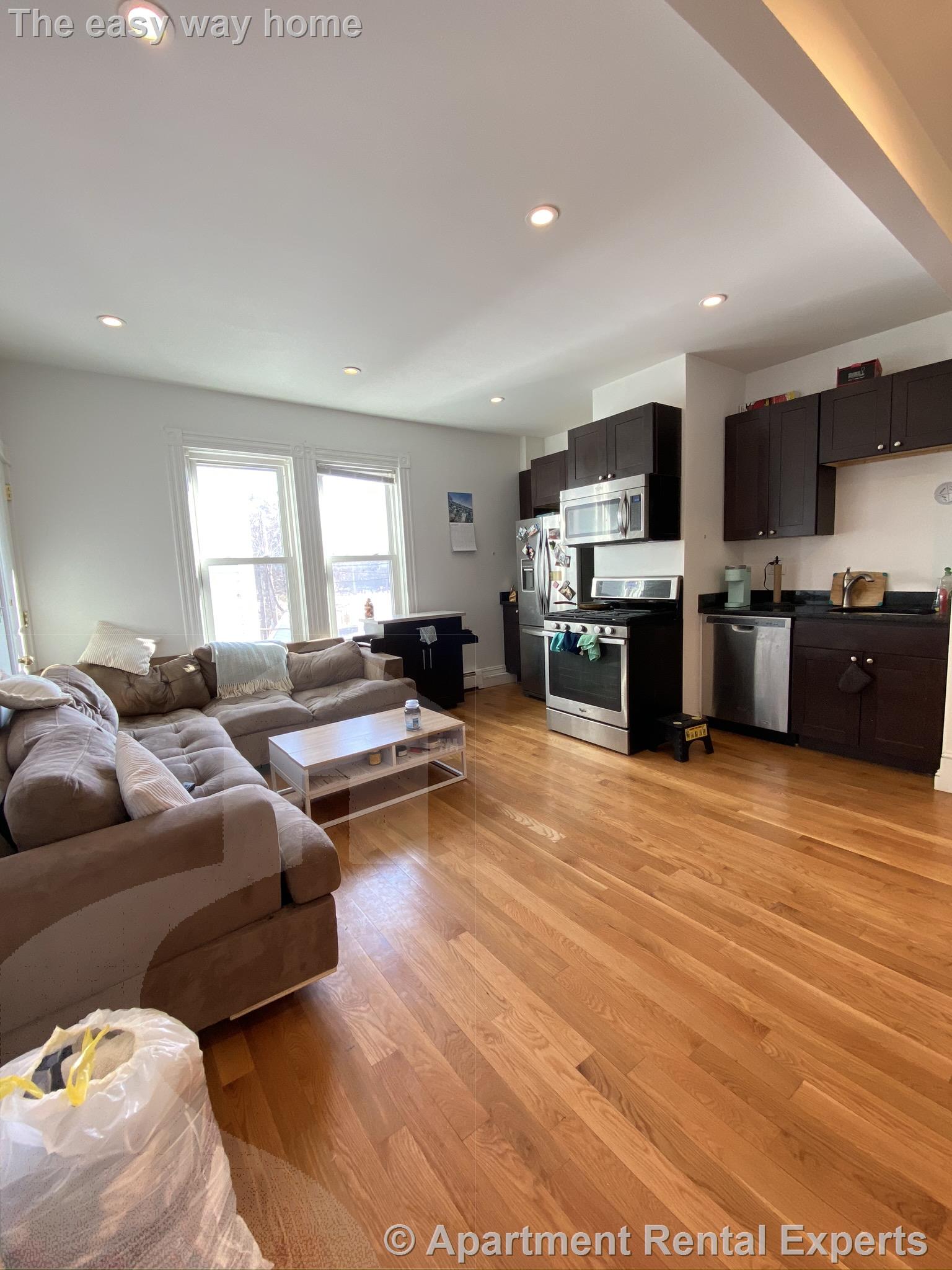 322.5 Western Ave, Cambridgeport