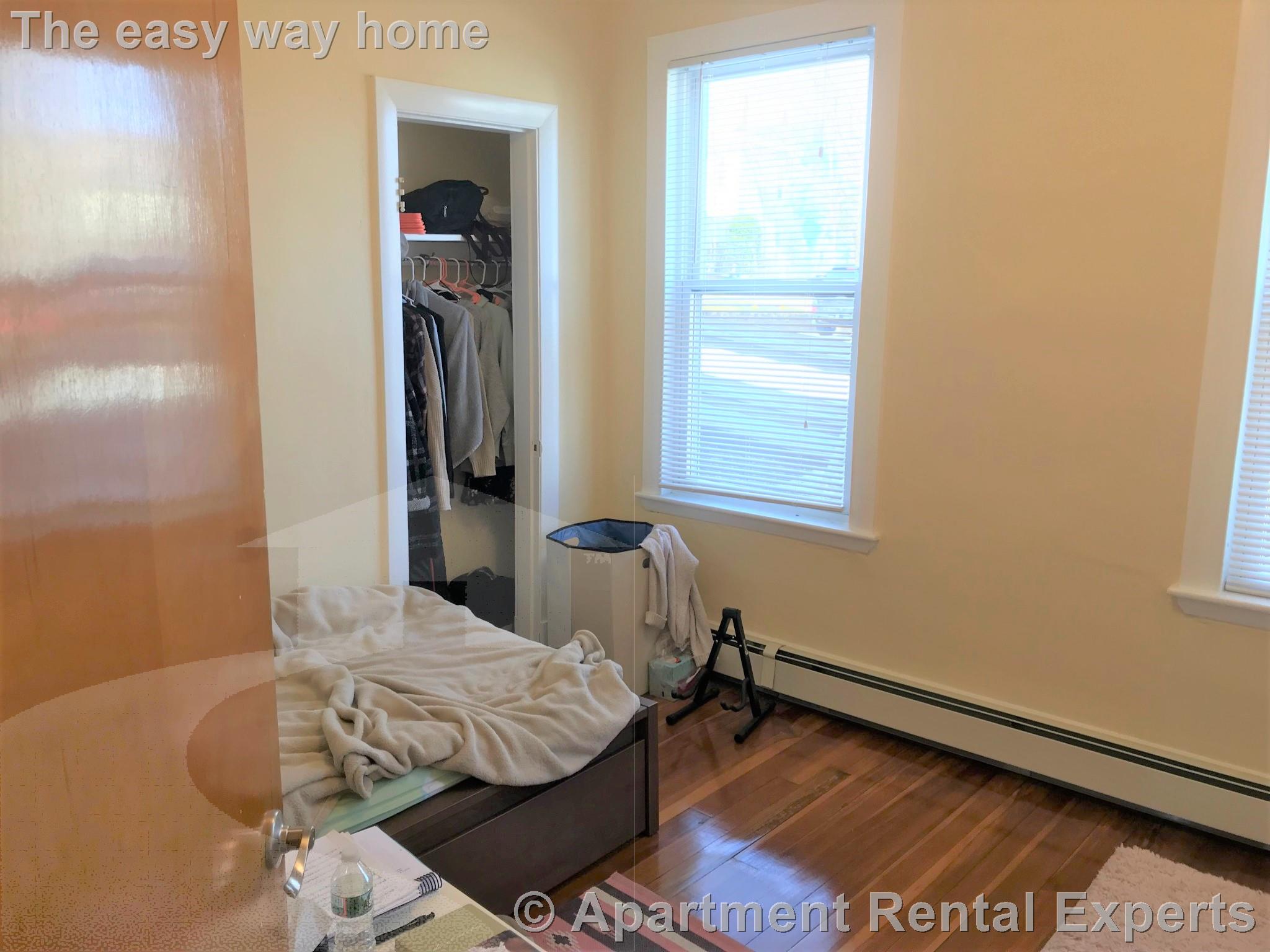 27-29 Cameron Ave, Davis Square