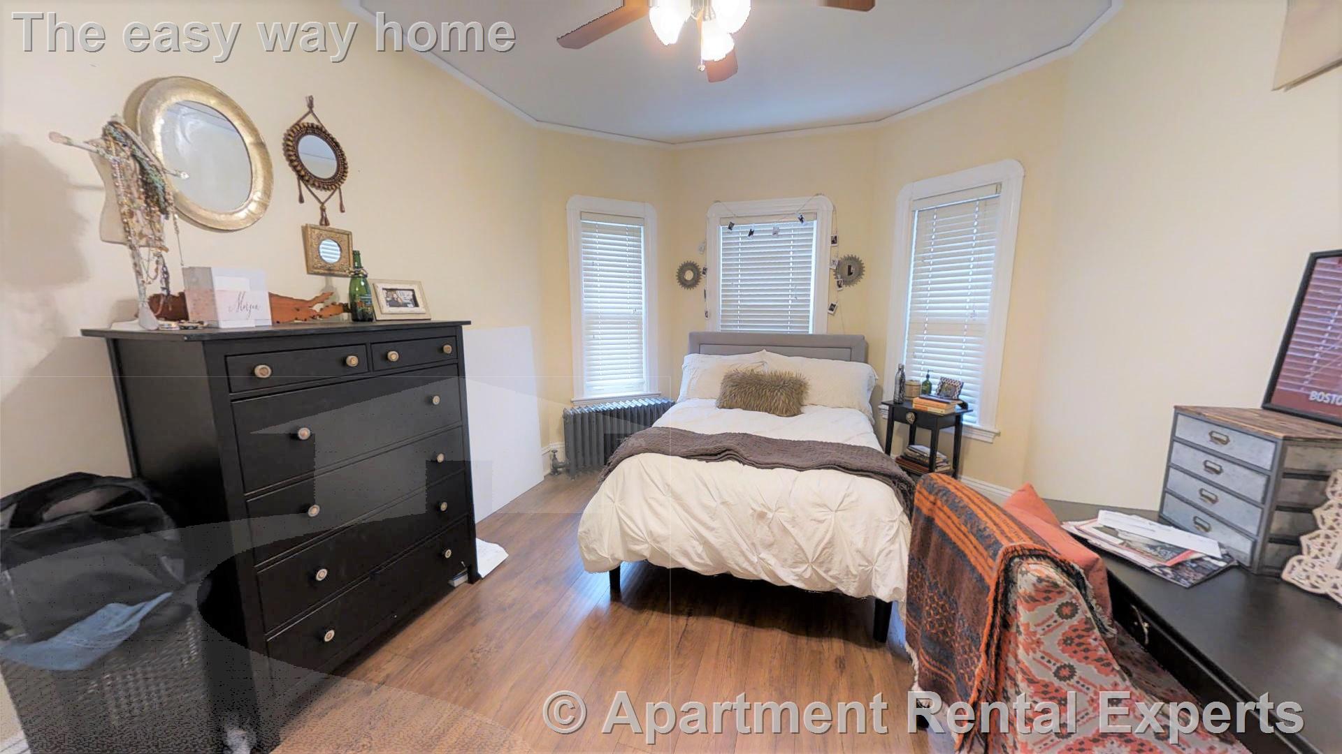 21 Chandler St, Davis Square