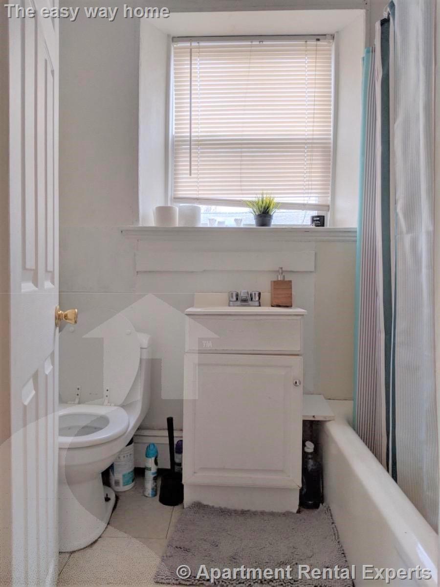 148 Fifth St, East Cambridge