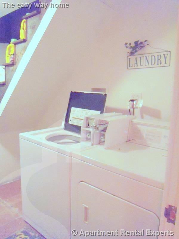 23 Stoughton St, Tufts