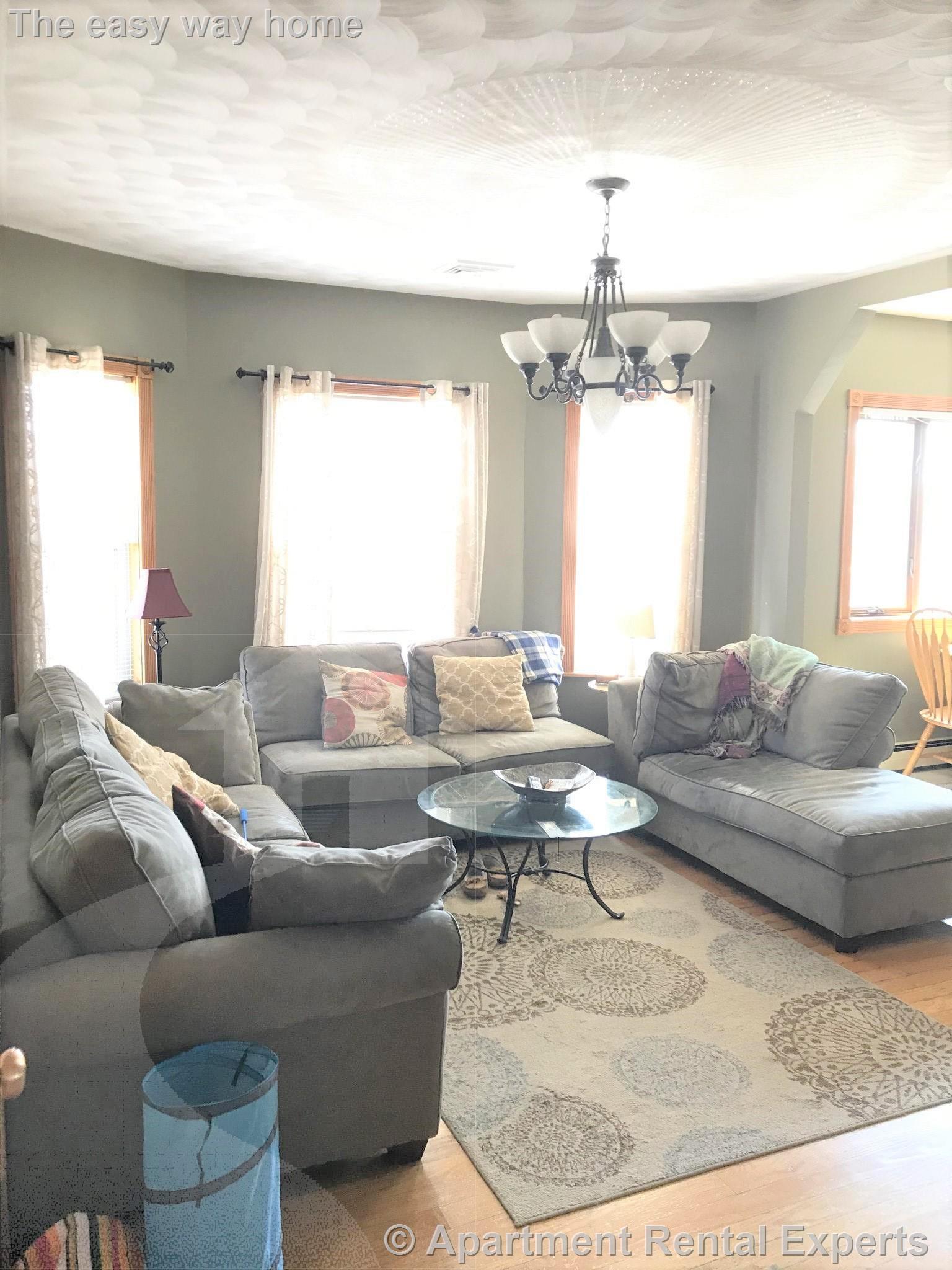 136 Holland St, Davis Square